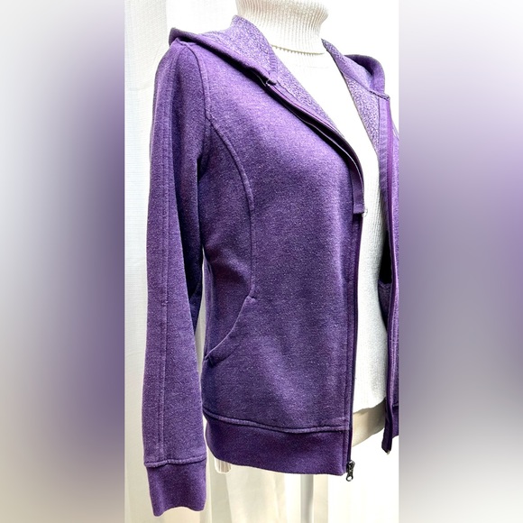 Tek Gear ladies purple zipper hoodie.  Size L - Picture 2 of 3
